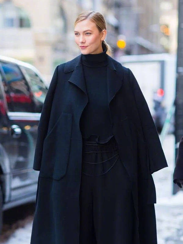 毛衣|丢掉烂大街的卫衣吧!今年流行这类“高格调”毛衣,时髦又有个性