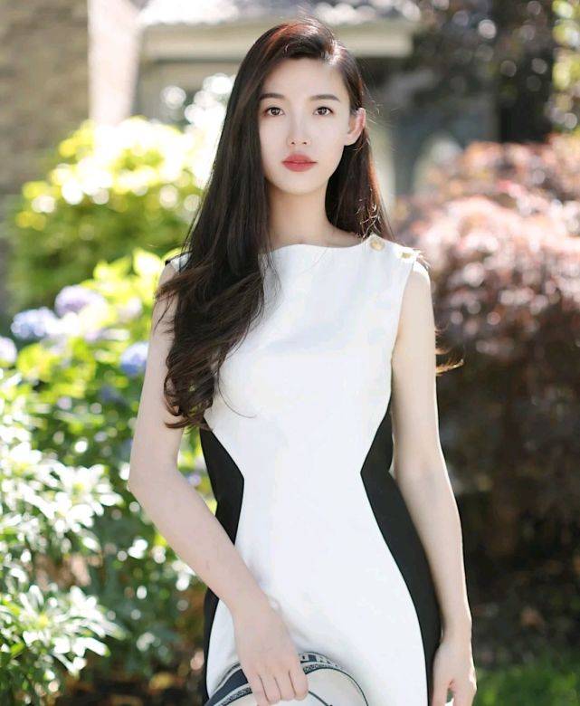 腰围|女生的服装穿搭很有讲究，穿对了不仅显高又显瘦，而且优雅又大气