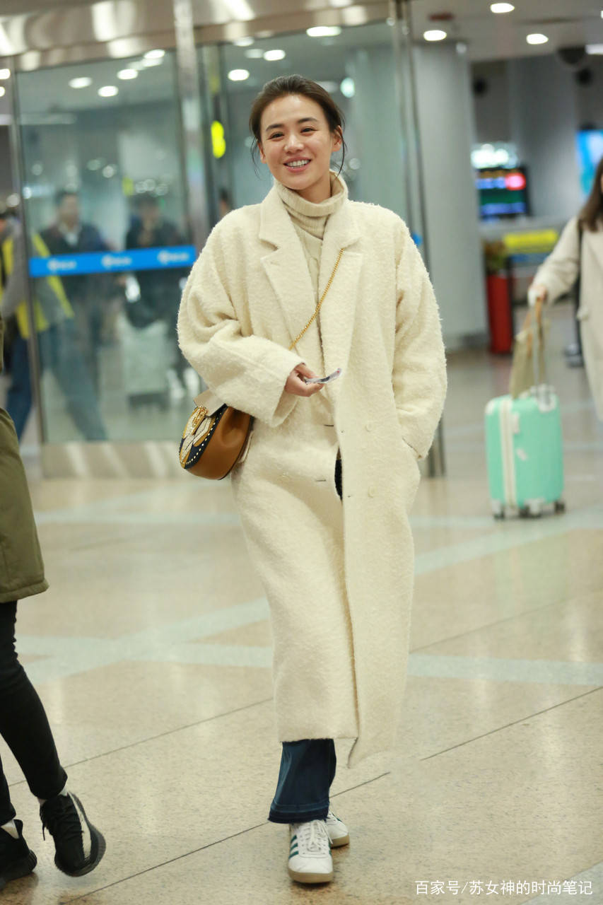 小白|开夏建议大家少穿马丁靴,多穿这双“鞋子”,怎么搭都好看!