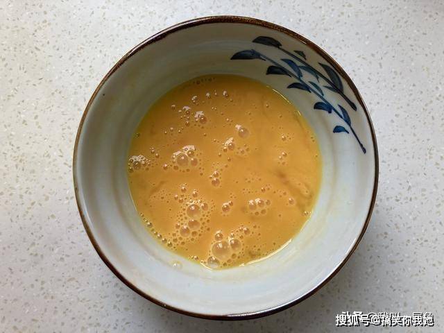 初中生|家有初中生，点名要吃这早餐，简单炒一炒就上桌，五分钟就光盘