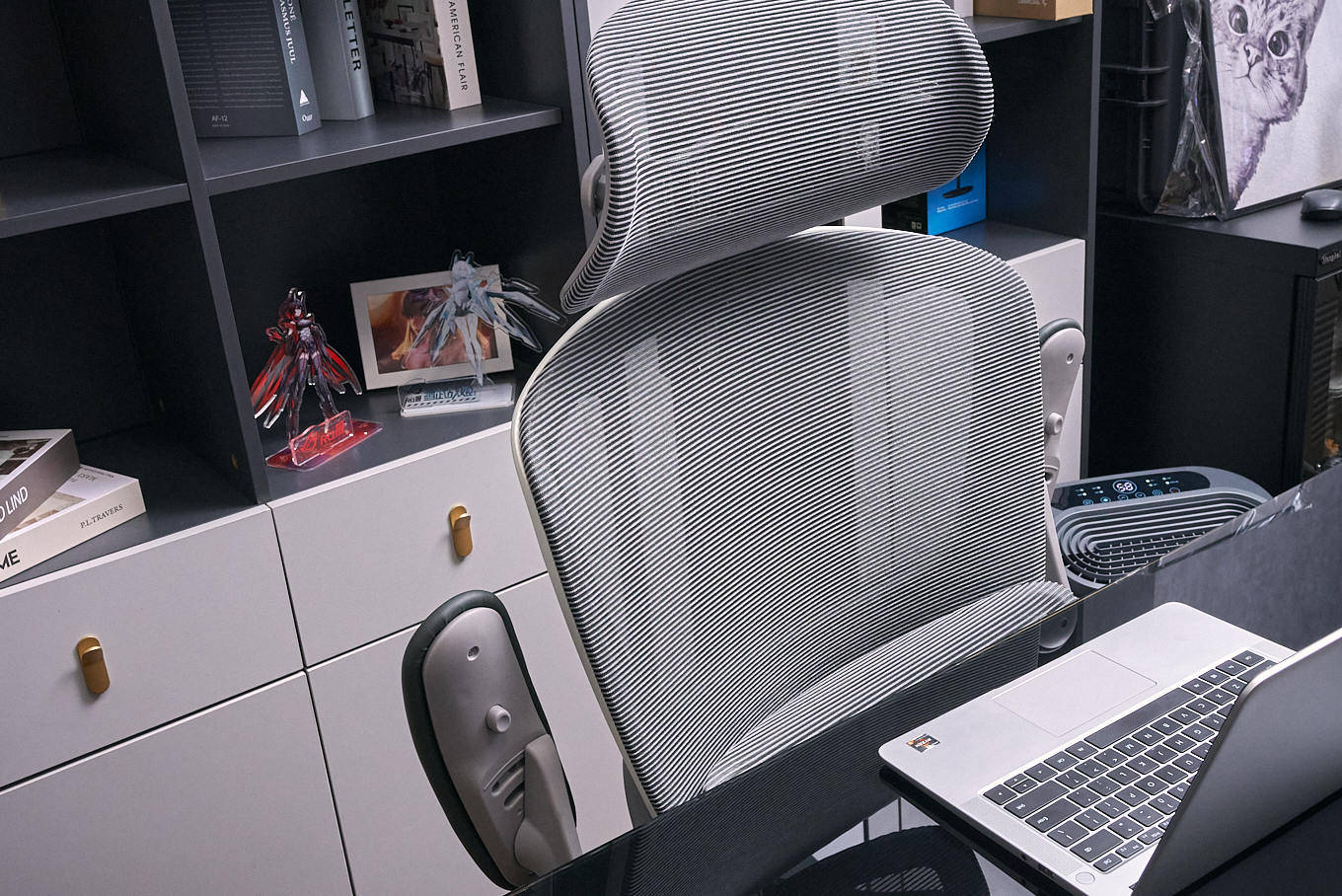 转椅怎么能调高 895f4ef438504bf4931ae78539f8f975.jpeg