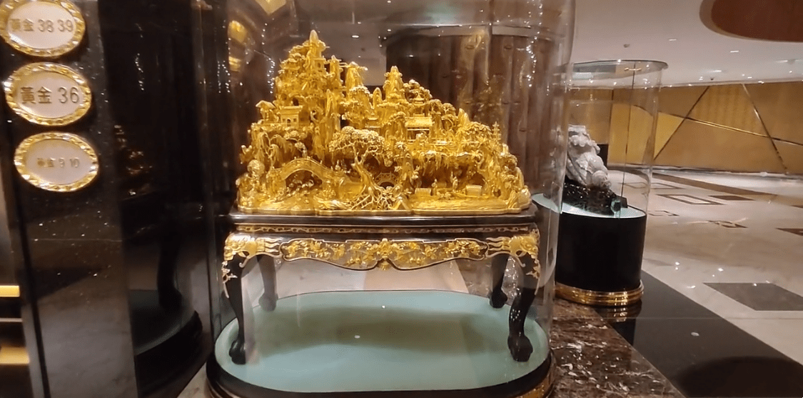 何鸿燊收藏品曝光,康熙宝座,猛犸象象牙化石,每一样都价值连城