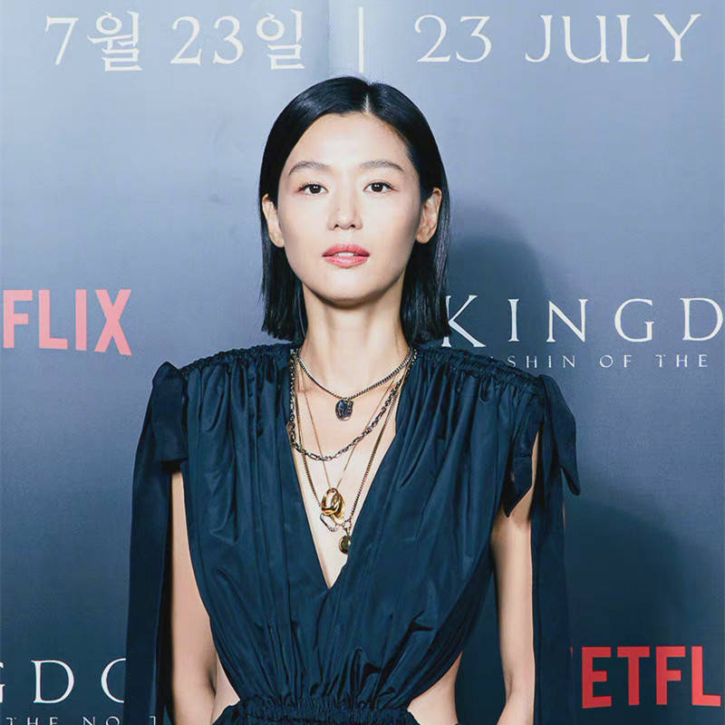 发型|让美丽打了折扣？跟风一刀切短发，可女神全智贤却没hold住？