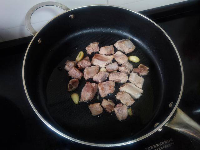 电饭煲|适合上班族的早餐，饭菜一锅出，鲜香诱人，来上一碗，暖身又抗饿