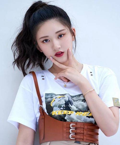 汗水|宅男女神赵露思的元气穿搭,简直可爱到爆