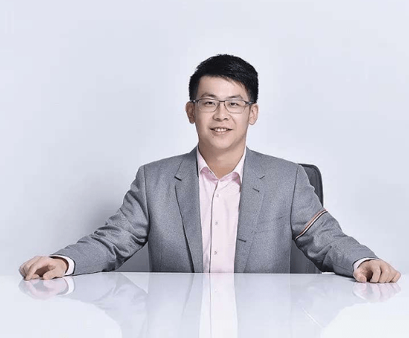 4,中核钛白实际控制人——王泽龙聂云宸,江西宜春人,出生于1991年,现