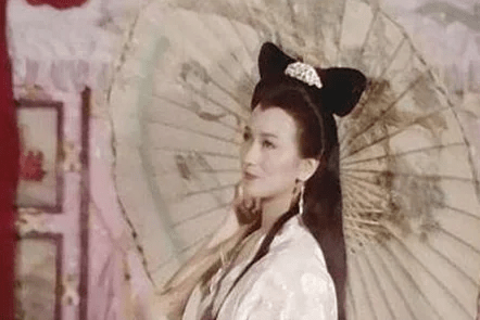 样子|女星古装撑伞造型绝了！赵丽颖风格百变、杨紫清冷，热巴让人心疼！