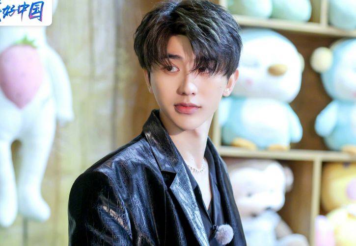 新综|《奔跑吧9》播完!浙江卫视连忙启动新综,3位人气嘉宾出发去录制