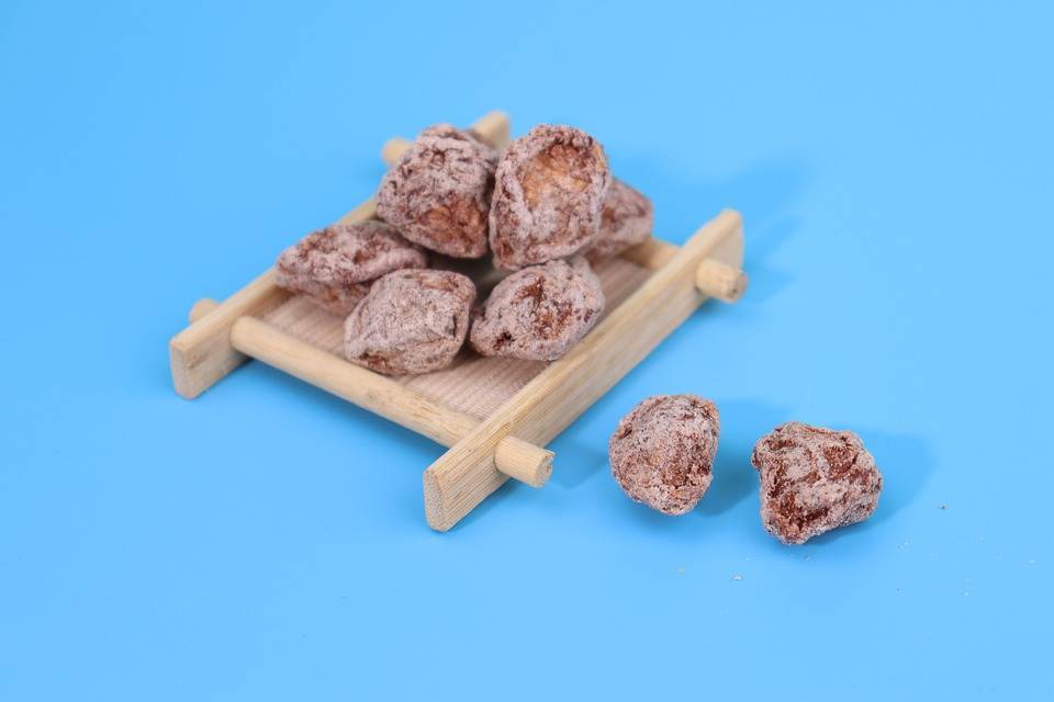 企业|“零食界华为”连续4个跌停?人均亏117万的盐津铺子到底咋了?