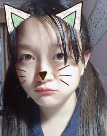 胡倩琳除了演过"宝妹",还在在星爷的电影《长江七号》中演富家小女孩"