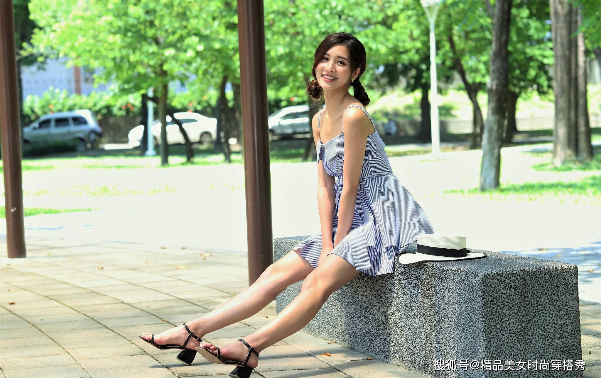 黑色|蓝色衬衫裙干净利落，让你整个夏日清凉舒适