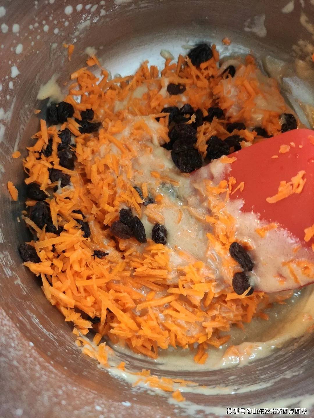 胡萝卜蛋糕|山东欧米奇配方分享:越来越火的胡萝卜蛋糕,到底多好吃?