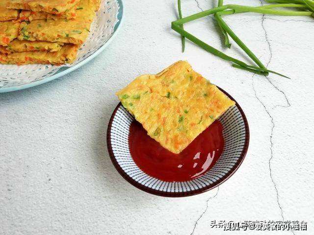 葱花|最快速的早餐饼做法，不揉面不发面，筷子搅一搅，10分钟做好早餐