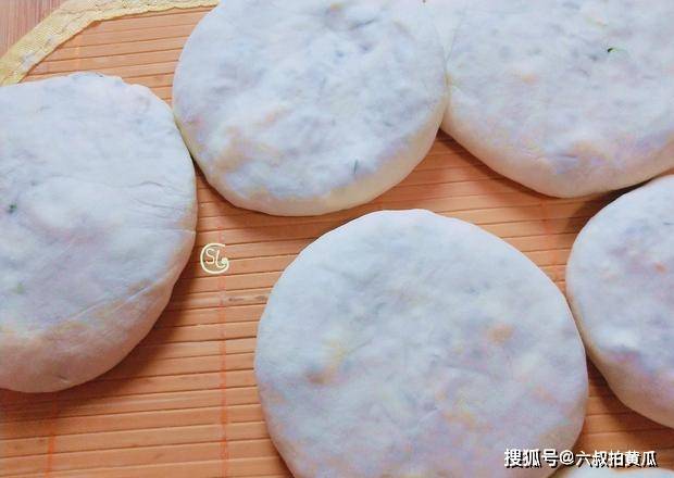 煎餅|家人最愛的懶人早餐，20分鐘搞定，一次三個不過癮，外酥里嫩