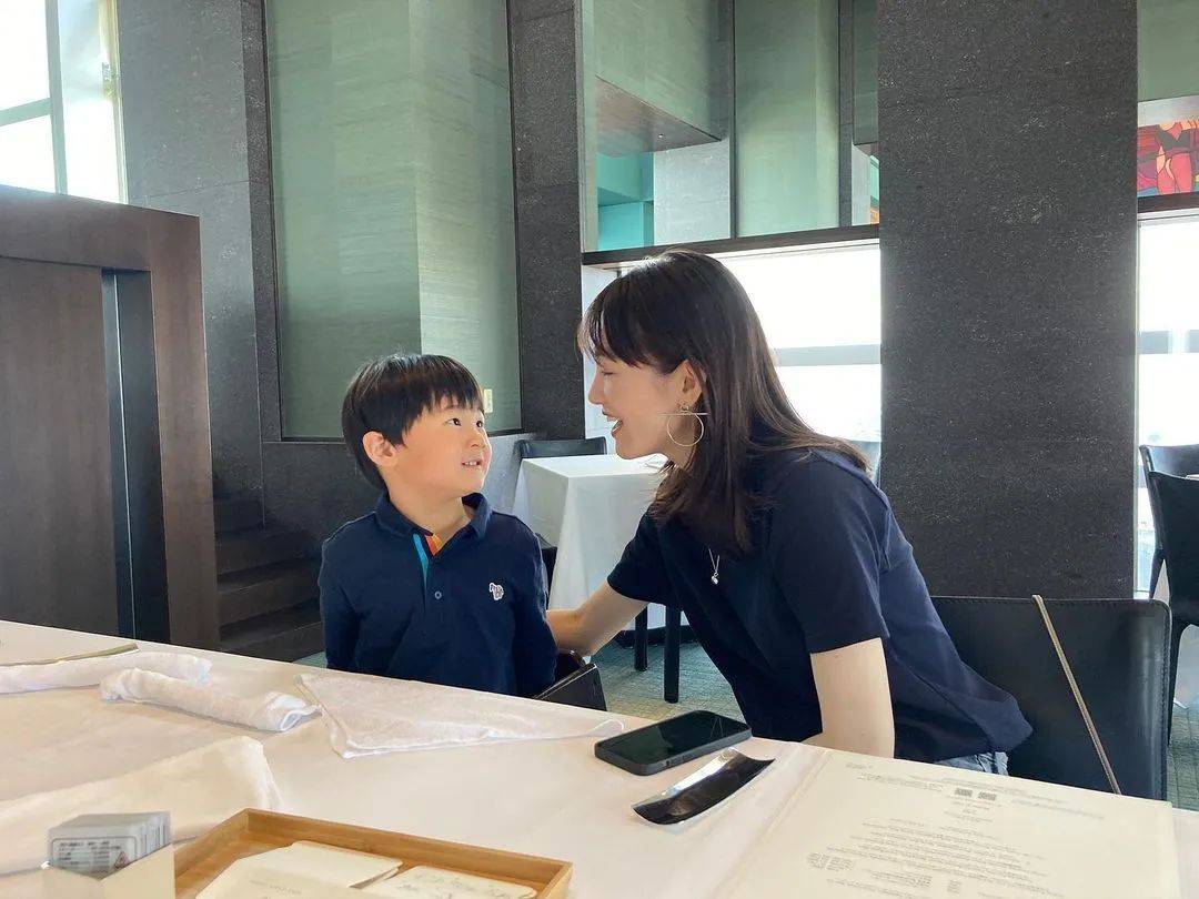 职场|我也想和她一样整个夏天都穿T恤 | 博主推荐