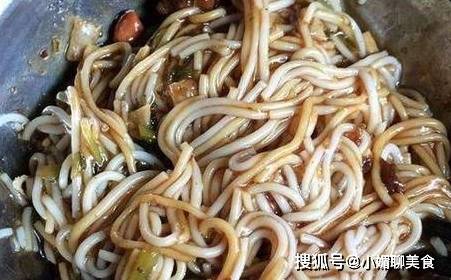 因为|假如给你1万块，这些早餐只能选一个吃半年，我猜都会选第4种！