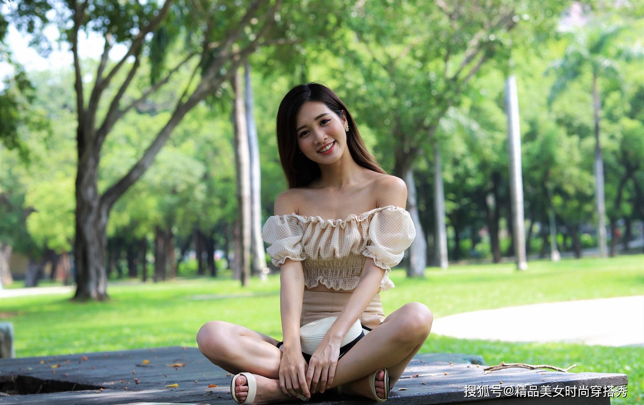 玲珑|女人的锁骨就像天使的翅膀，自然、玲珑，散发着迷人的气质