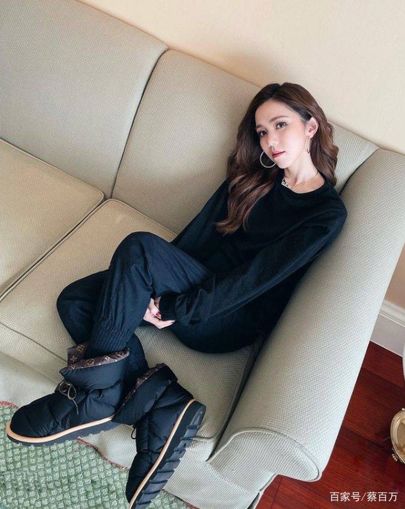Gigi|辣模Gigi帮孩子爸庆生，办复古街机派对，100元独角兽拖鞋却抢镜