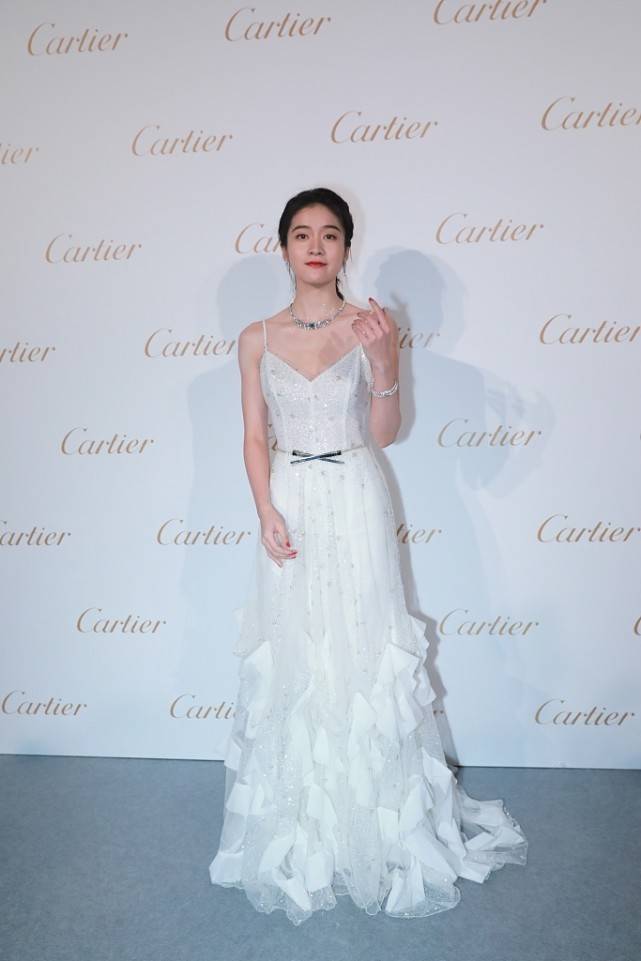 女儿|窦骁追到了赌王的女儿何超莲，两人感情真好，参加活动都要秀恩爱