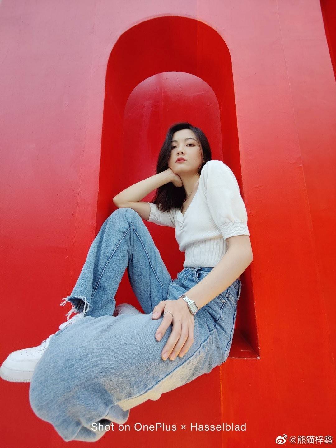 这手机拍照不挑人：轻松给女朋友拍出“哈苏”级照片_搜狐网