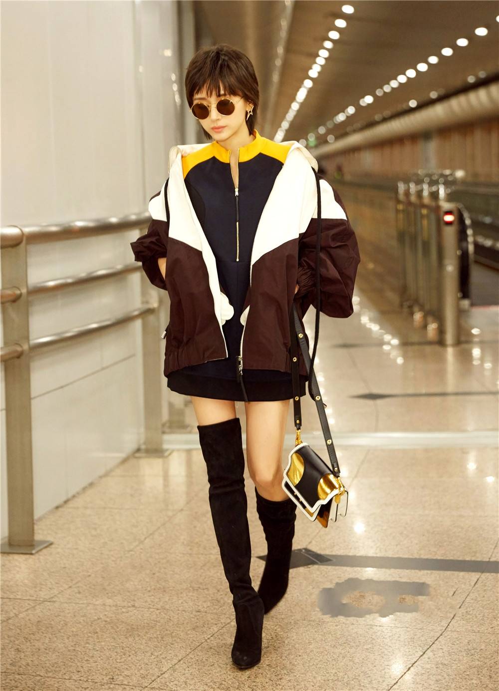 个性|身高不过155的女生尽量别穿奶奶裤！推荐王子文6套穿搭，遮肉显高