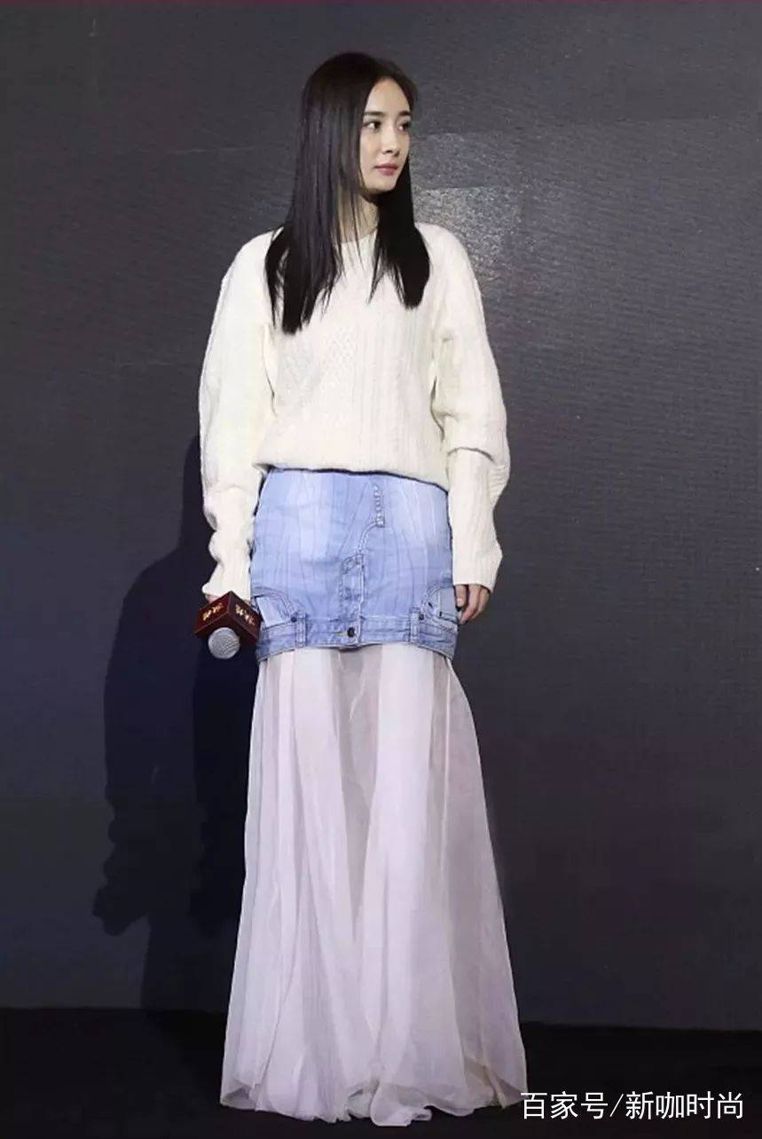 设计|96斤张俪厉害了!穿“半个牛仔裙”就出门,网友:看腿被骗了?