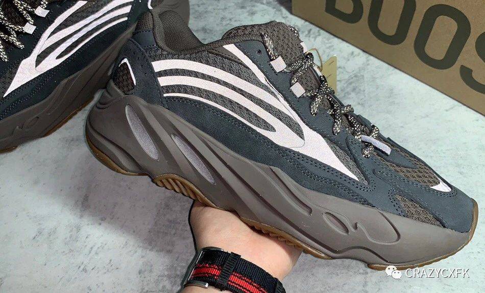 Amber|阿迪达斯椰子700 Adidas Yeezy Enflame Amber 黑灰复古运动鞋