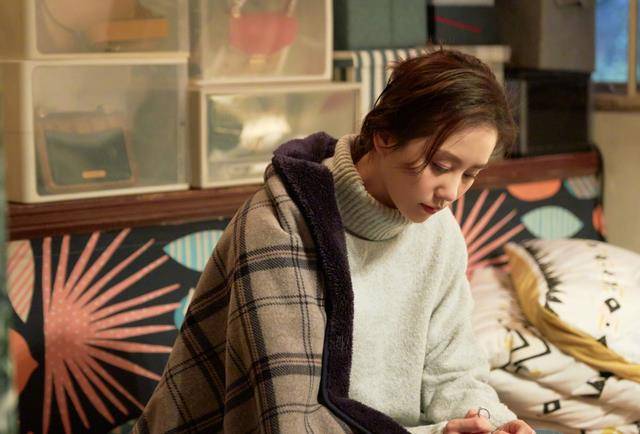 亲爱的|《亲爱的自己》烂尾后评分上涨？男主女二疑似HE，国产剧出了奇迹