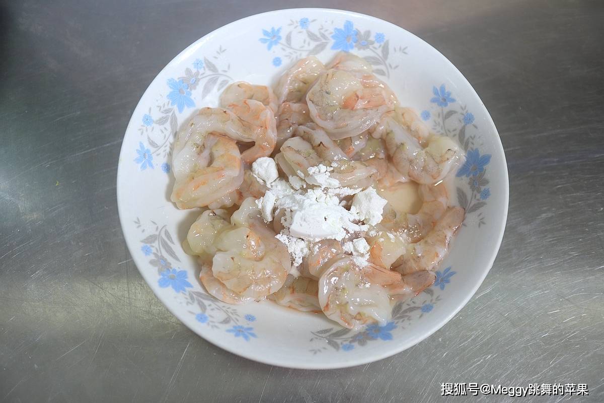 如何简单快速地吃虾 0a5eeb2e32a444a6863bea58dd711c0a.jpeg