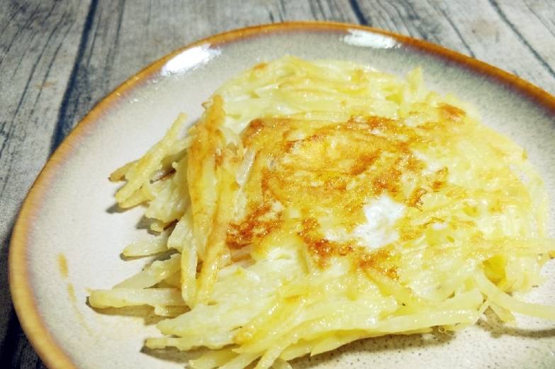 小勺|土豆丝别只会炒了,用来做早餐饼,比煎饺香,儿子天天吵着让我做