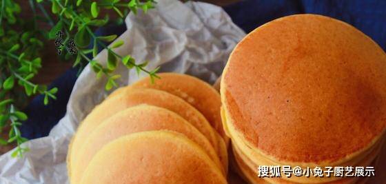 奶香玉米饼|早餐必学！不放水不放油，连和面都省了，松软香甜，比华夫饼还香
