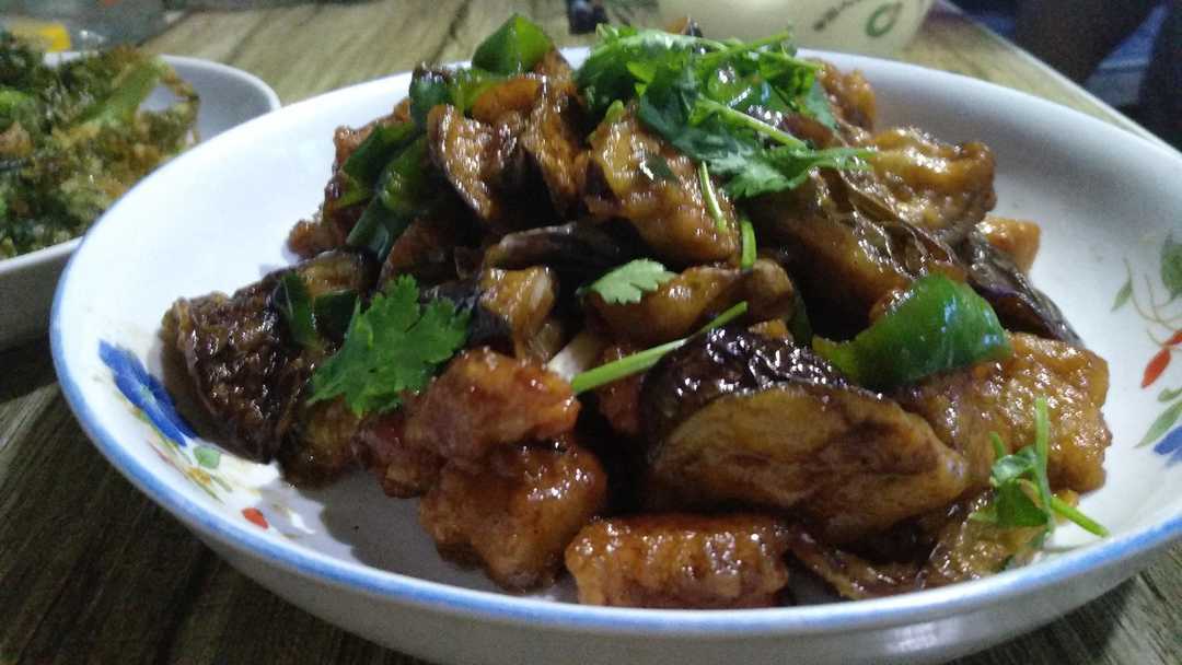 咋做肉段好吃 a9b56912b9c548a8a155cc2eafd675a2.jpeg