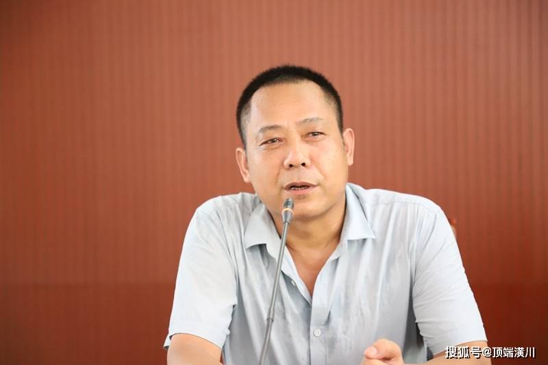 梧桐花开 学子归来—潢川二中优秀毕业生贺天回母校分享学习经验