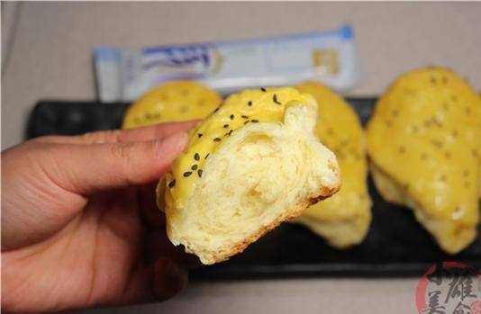 进行|马上过年了，教你电饭锅早餐面包做法，年货送礼有着落了