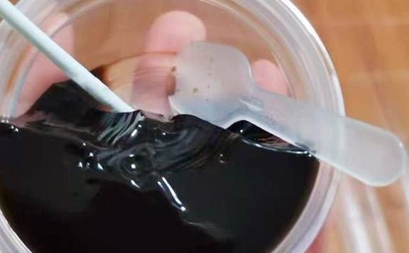 特产|网友评出“最难吃”的5种零食,全部吃过,敬你是条汉子!