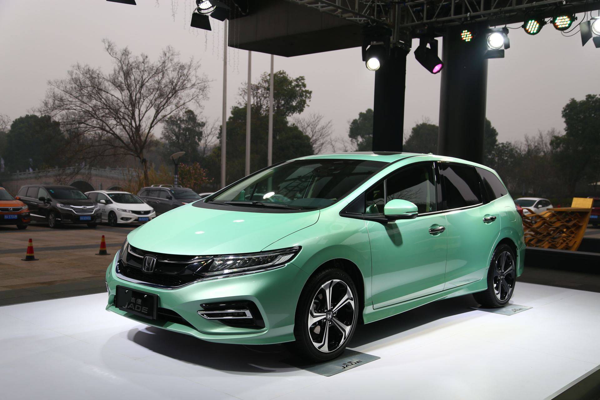 点击进入看图评论