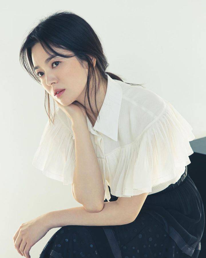 广告|公司里若有这么美的女主管，每天都想去上班！宋慧乔示范干练优雅的职场穿搭