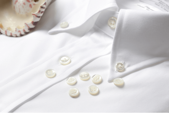 嘉里|全世界时尚精英都在穿的镰仓衬衫，为何成为经久不衰的经典款？