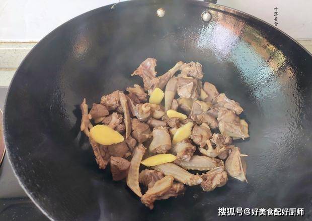 鸽子怎么炖好吃又营养视频 be6647a7e7e24721bd86b0ce0ac7dd0b.jpeg