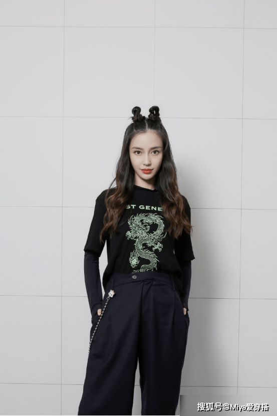 黑色|辣妈angelababy的神仙穿搭，私服尽显少女气息，小仙女赶紧学起来
