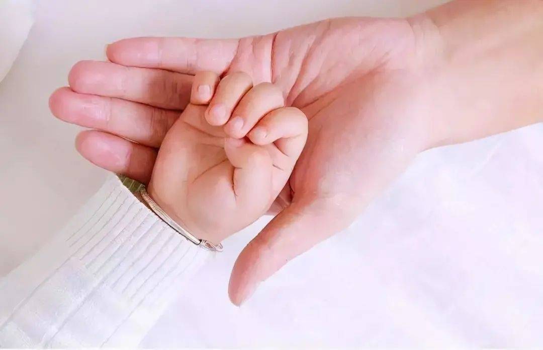 甲沟炎是什么原因啊 3cf2dc1008ca4b538964bef45f426032.jpeg