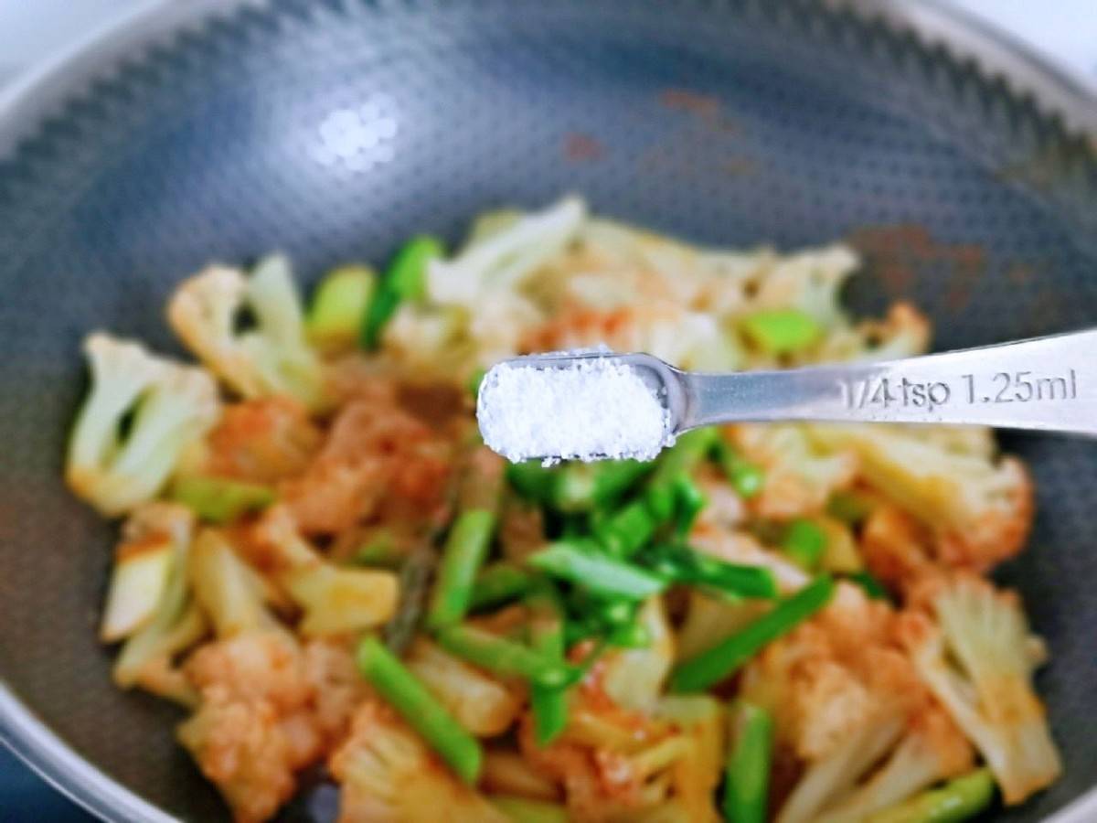 北极|家常干锅花菜，简单好操作，鲜美又下饭，给肉都不换