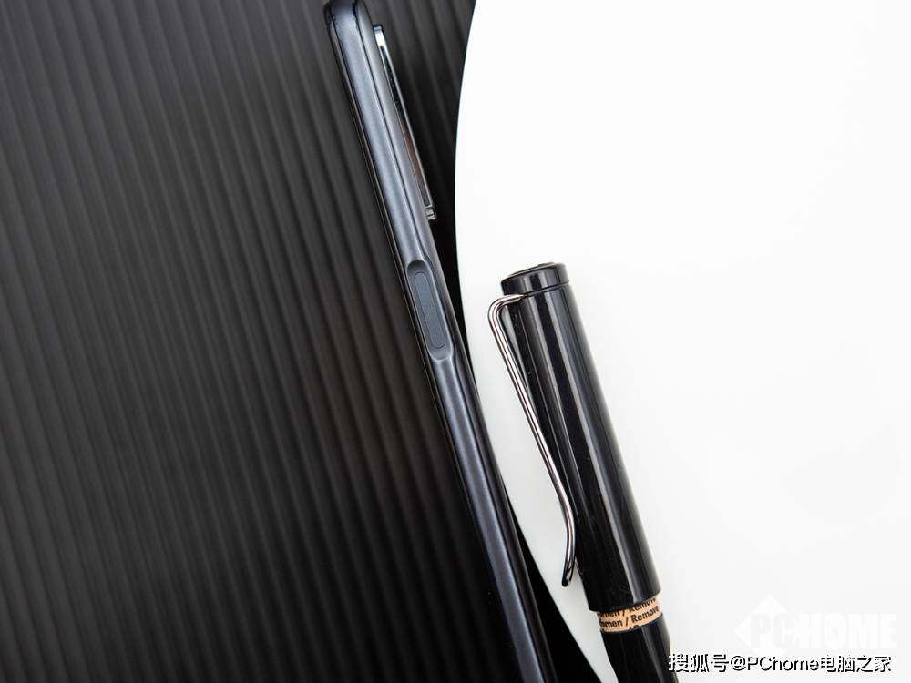mAh|OPPO A93s图赏：千元5G精品 带来旗舰外观感受