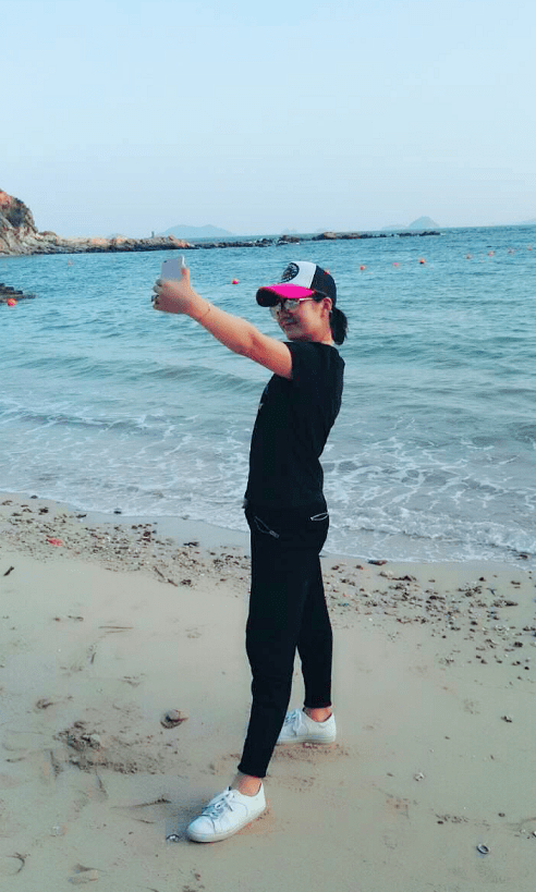 颜色|陈梦翻盘挺进四强，虽然是黄晓明的表妹，但私下看着还是个小女孩