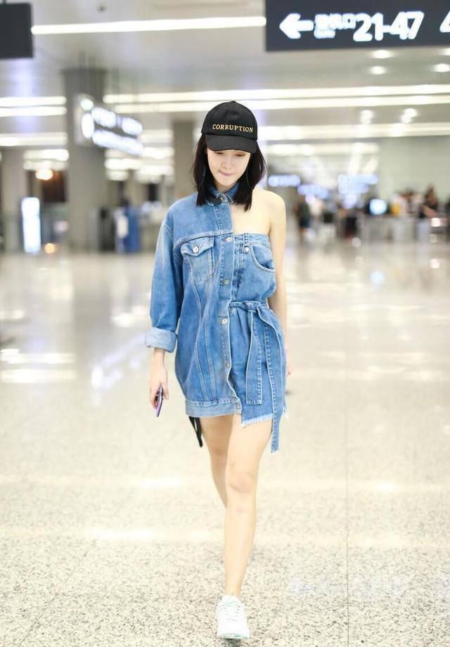 设计|金晨比例真好，小脑袋配骨感曲线，穿牛仔装气质阳光又少女