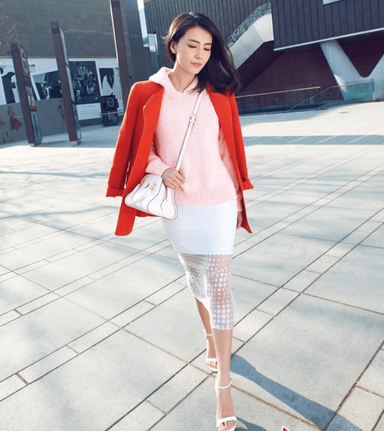 裙子|高圆圆的开夏穿搭也太美了，学她这样穿“裙子”，气质优雅又减龄