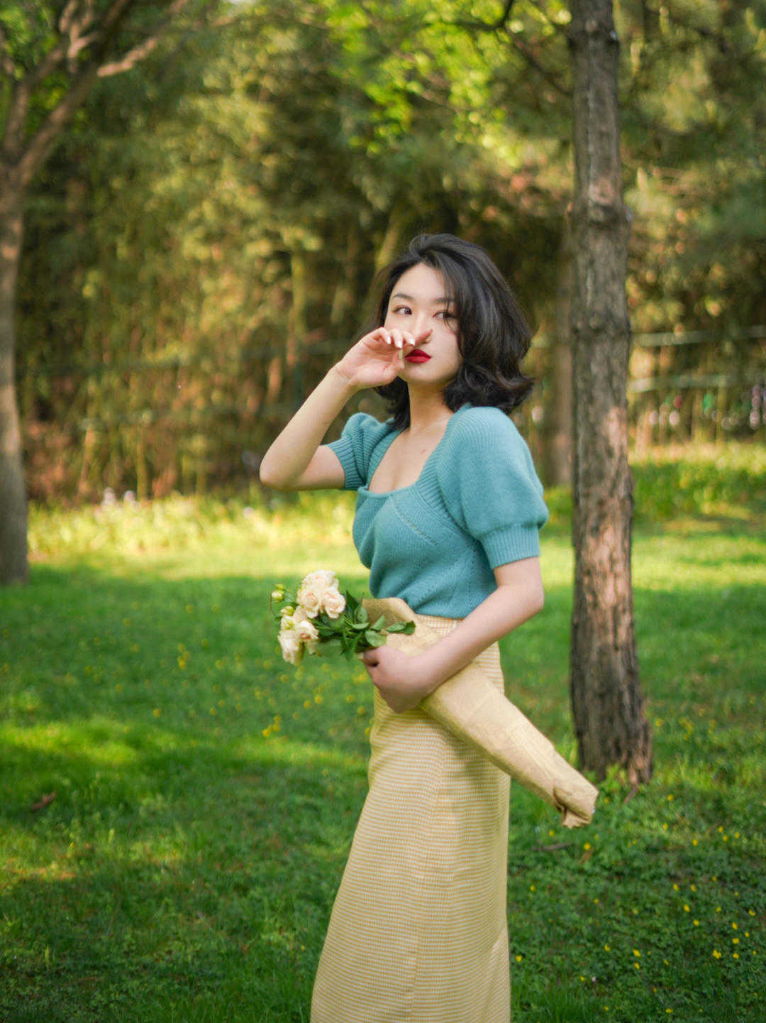 女生|夏季怎么穿更温柔？这些半身裙的穿搭值得借鉴，减龄优雅又清爽