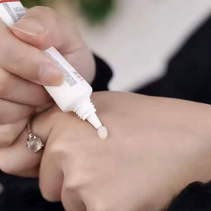 急救|闷热的夏日，这些痘痘急救好物，让你清爽戴口罩！