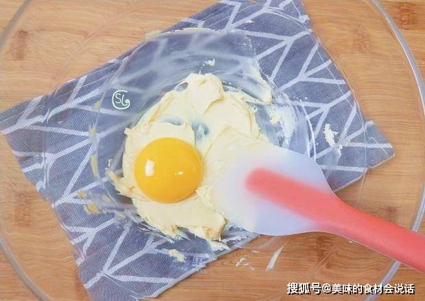 做法|过年零食不用买了，分享6种小零食，做法简单，老人孩子都爱吃