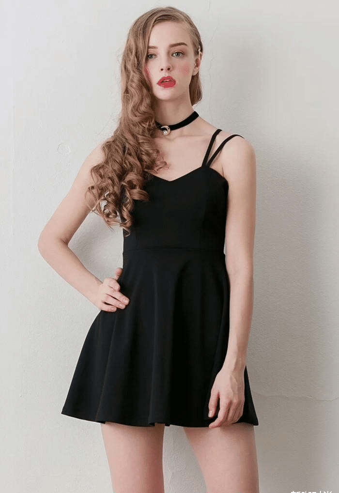 傲人|海清:穿衣也太开放?穿黑色前“空隙”紧身裙,傲人气质抢足镜头